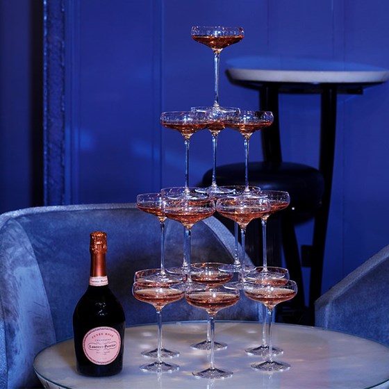 champagne tower