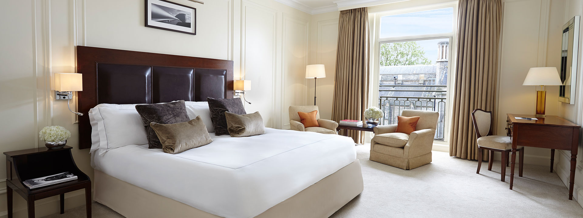 Deluxe King Room One Bedroom Luxury Room The Berkeley